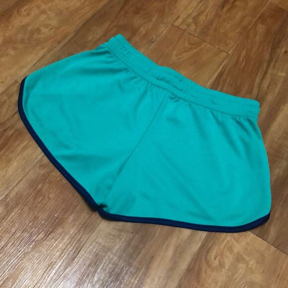 Under Armour Green Semi-Fitted Shorts - Picture 2 of 9